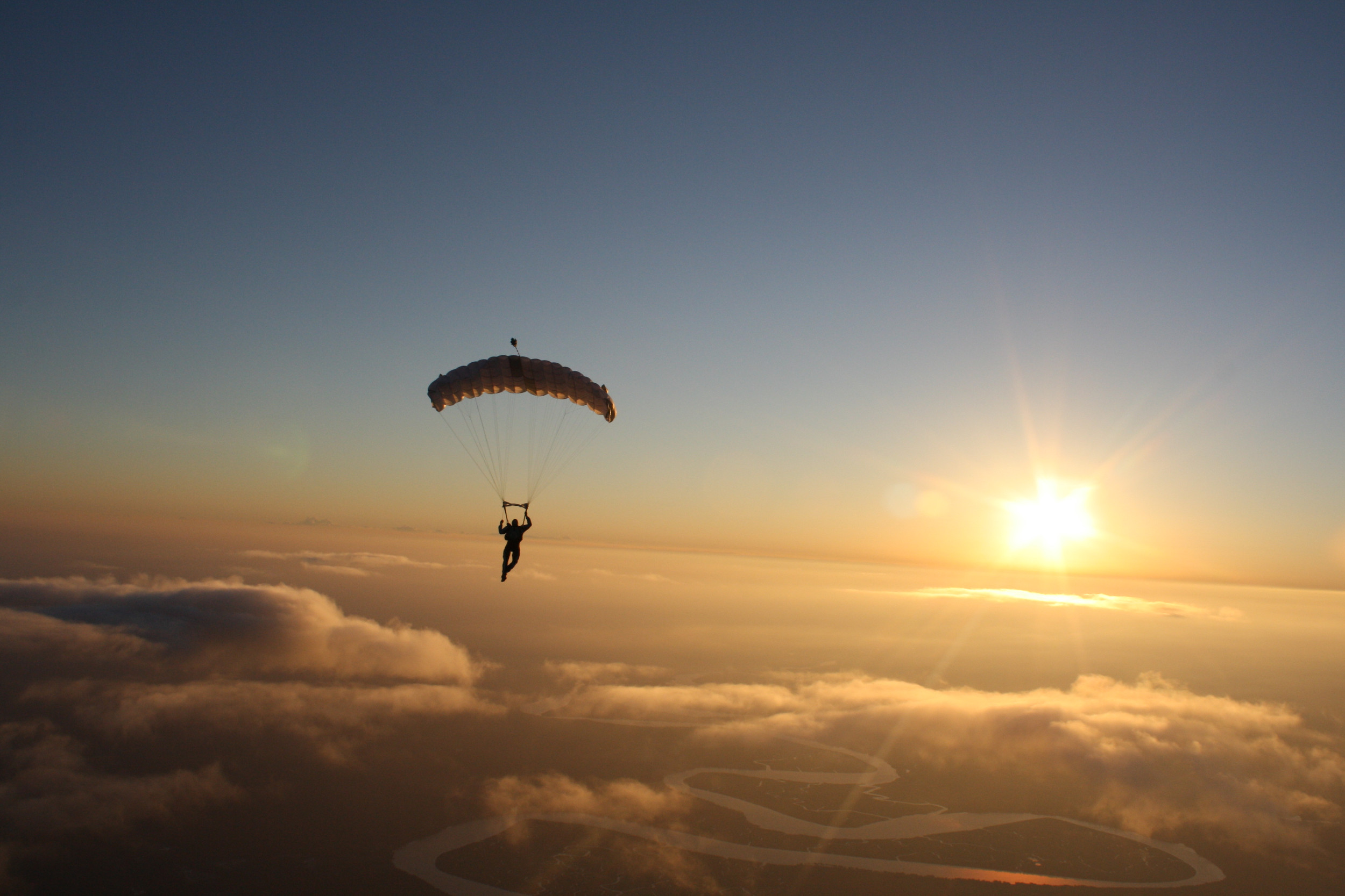 Skydiving Sunset Solo